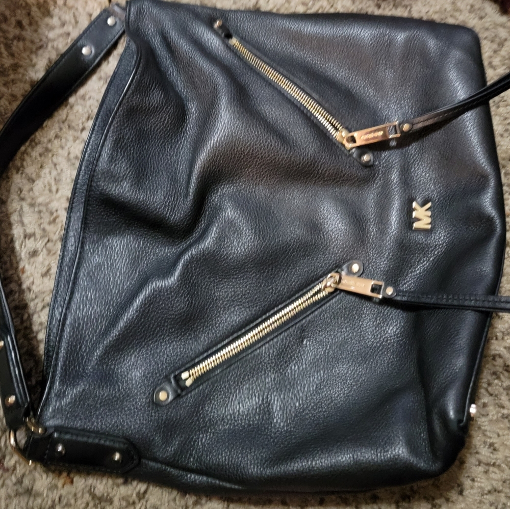 Black Gently Used Michael Kors Large Hobo